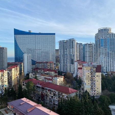 Mindia'S Two Bedroom Apartment Μπατούμι Εξωτερικό φωτογραφία