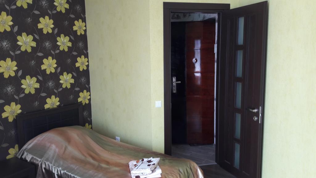Mindia'S Two Bedroom Apartment Μπατούμι Εξωτερικό φωτογραφία